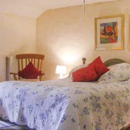 בית נופש Three-bedroom Holiday In Queaux