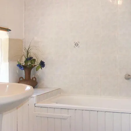 בית נופש Three-bedroom Holiday In *