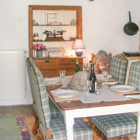 Three-bedroom Holiday In בית נופש *